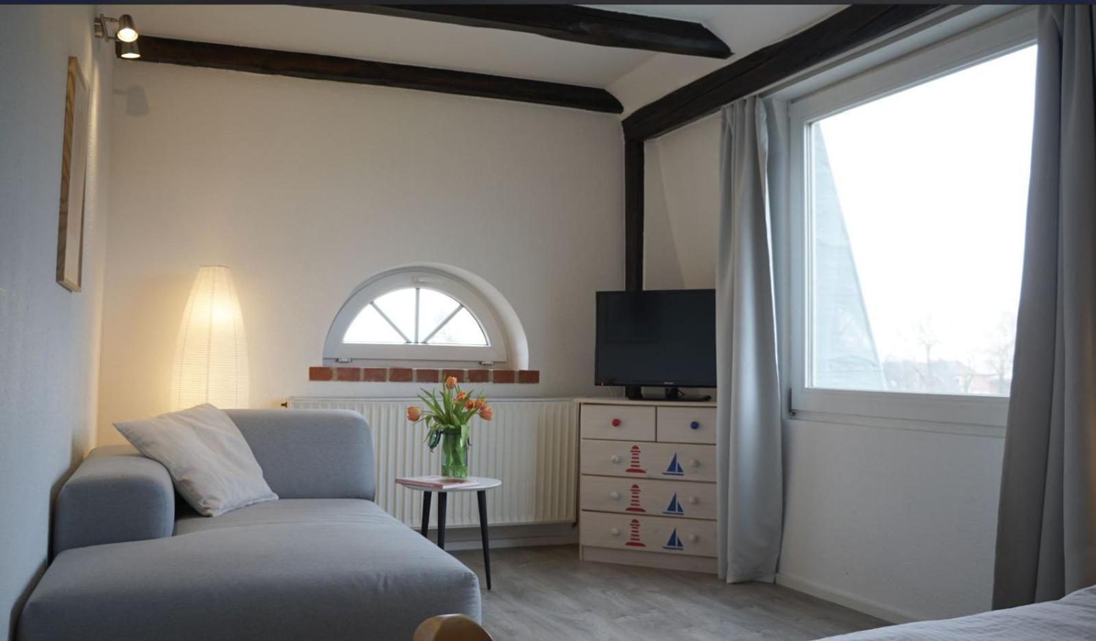 Ferienhof Landlord Fehmarn Exterior photo
